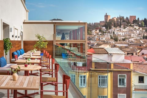 View (from property/room), Balcony/Terrace, Lounge or bar, Dining area