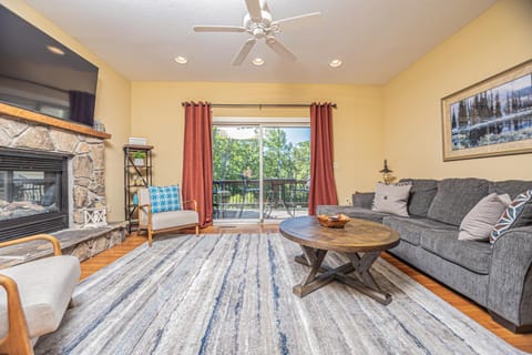Balcony/Terrace, Living room, Seating area, Garden view, fireplace, furniture