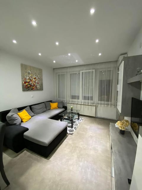 Apartman NADA Apartment in Slavonski Brod