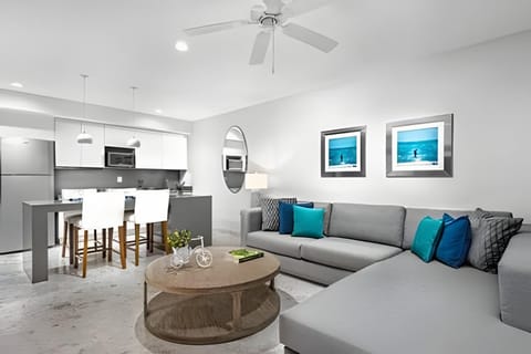 Kitchen or kitchenette, Living room, Seating area