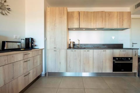 Blue Pearl A008 By Avecoeur Apartment in Nice