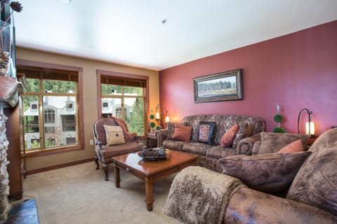 3409 - Two Bedroom Deluxe Powderhorn Lodge condo Apartment in Burnt Flat