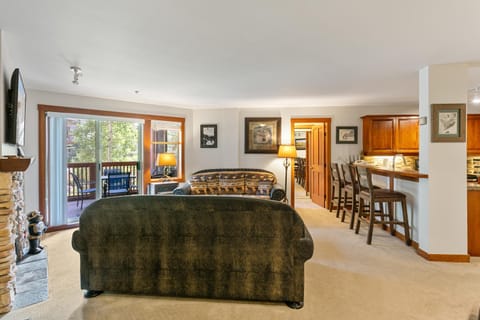 3220 - Two Bedroom Standard Powderhorn Lodge condo Apartment in Burnt Flat