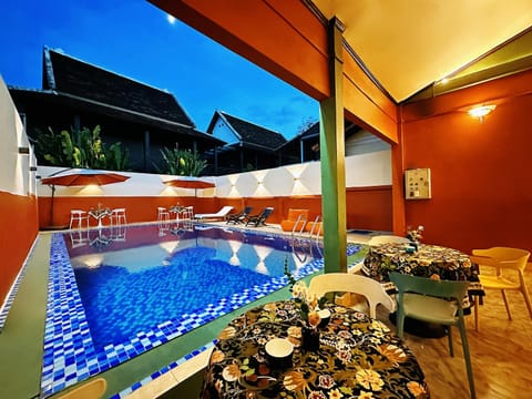 Pool view, Swimming pool, Swimming pool, sunbed