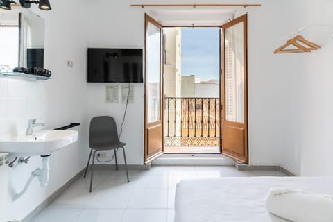 TV and multimedia, Balcony/Terrace, Photo of the whole room