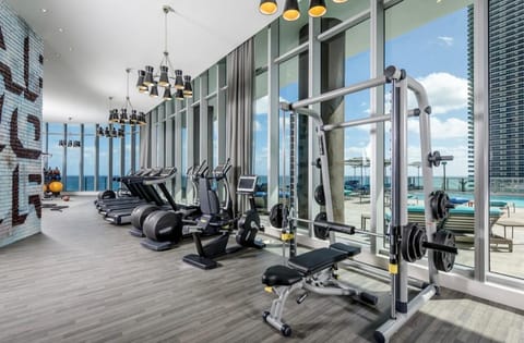Modern Beachfront Condo with Stunning Ocean View Apartment hotel in Hollywood Beach