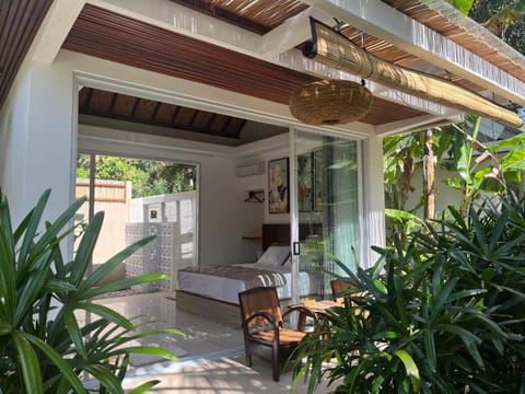 Property building, Balcony/Terrace, Balcony/Terrace