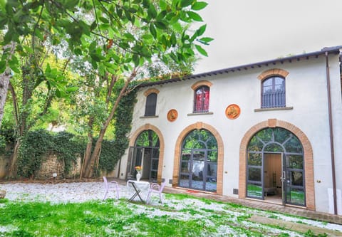 Scuderie Il Magnifico Apartment in Florence