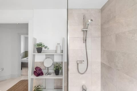 Modern Apartment in Wymondham Apartment in Broadland District