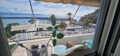 Selena Rooms Apartment in Crete