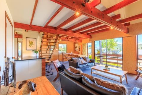 Living room, Lake view, Mountain view