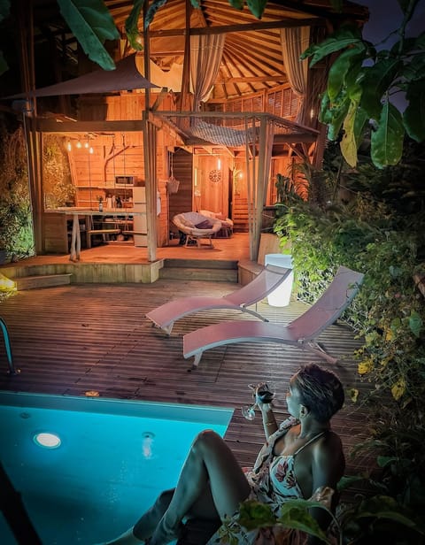 Patio, Night, Garden, Kitchen or kitchenette, Dining area, Garden view, Pool view, Swimming pool, sunbed