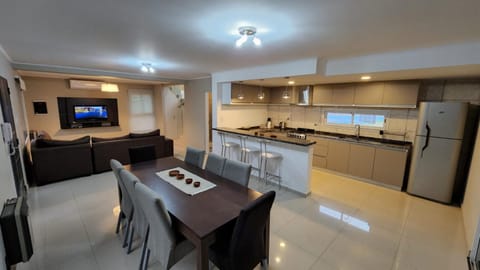 TV and multimedia, Living room, Seating area, Dining area, minibar, pet friendly, stove