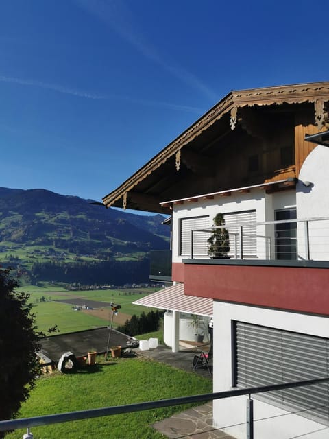 Property building, Day, Natural landscape, Mountain view