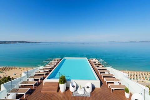 Balcony/Terrace, Swimming pool