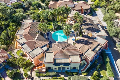 Property building, Neighbourhood, Bird's eye view