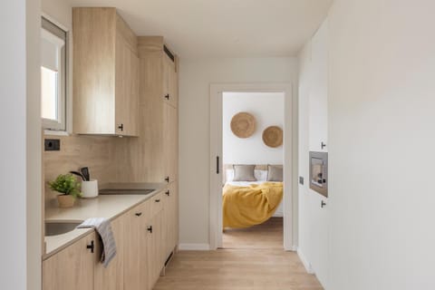 Bed, Kitchen or kitchenette, Photo of the whole room