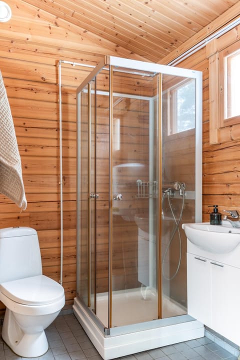 Cottage by the sea Campground/ 
RV Resort in Uusimaa