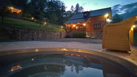 Property building, Pool view