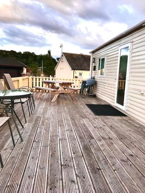 Summer Breeze Campground/ 
RV Resort in Scotland