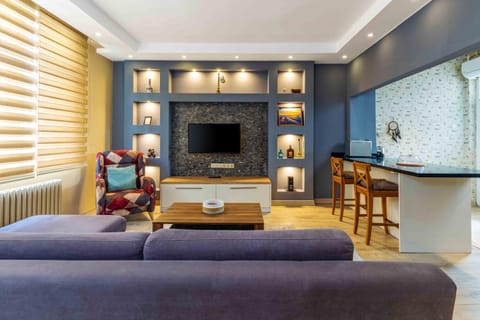 Living room, Seating area