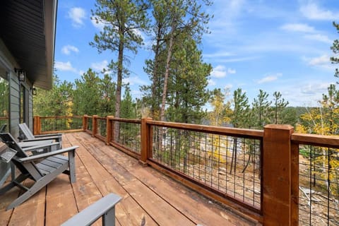 Make Time Lodge In Powder House Pass House in North Lawrence