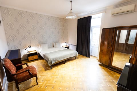 Bed, Photo of the whole room, Bedroom, wardrobe, air conditioner