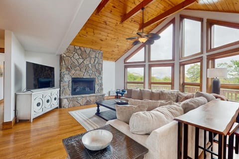 Chalet 272 House in Sugar Mountain