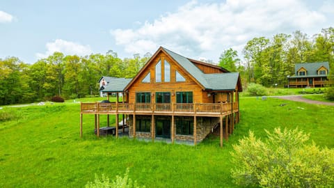 Property building, Patio, Natural landscape, Garden, Garden view