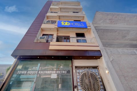 Property building, Facade/entrance