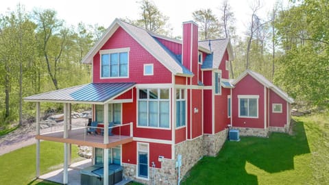 Property building, Natural landscape, Balcony/Terrace, Garden view