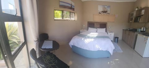 Balmoral Cottage, West Beach Bed and Breakfast in Cape Town