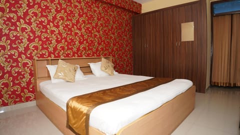 Bed, Bedroom, wardrobe