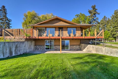 Lakeside Home with Beach about 14 Mi to Ski Area! House in Lakeside