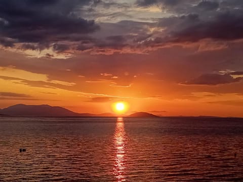 Natural landscape, View (from property/room), Sea view, Sunrise