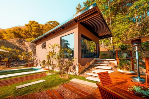 Property building, Day, Garden