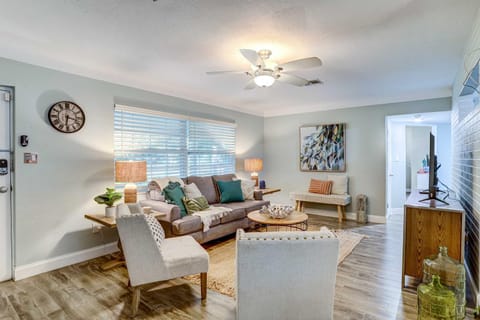 Remodeled St Petersburg Retreat with Hot Tub! House in Bay Pines