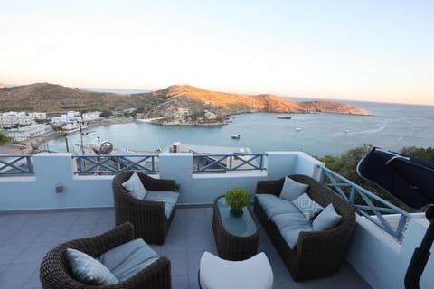 Balcony/Terrace, Seating area, Sea view