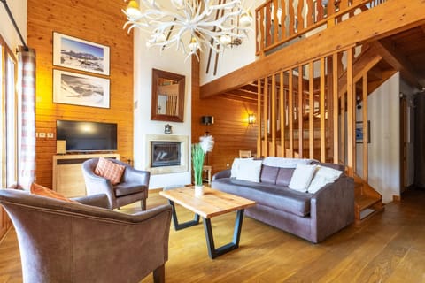 Chalet Wallis, Wifi, Garage, Proche des pistes Chalet in Isola