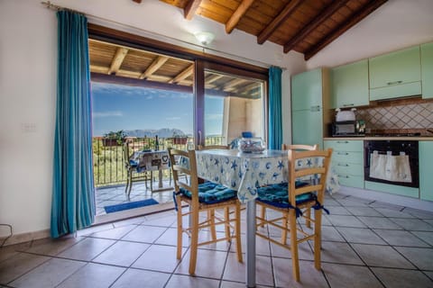Property building, Kitchen or kitchenette, Living room