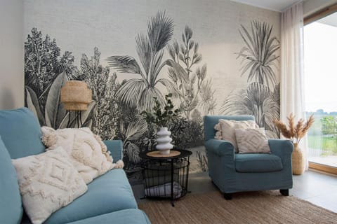 TV and multimedia, Balcony/Terrace, Living room, Photo of the whole room, Decorative detail, heating, internet