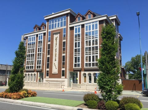 Property building, Facade/entrance
