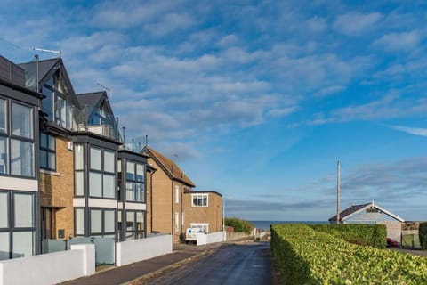 Property building, Natural landscape