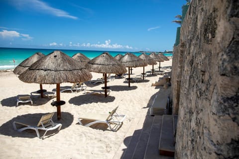 Day, Natural landscape, Beach, Sea view, sunbed