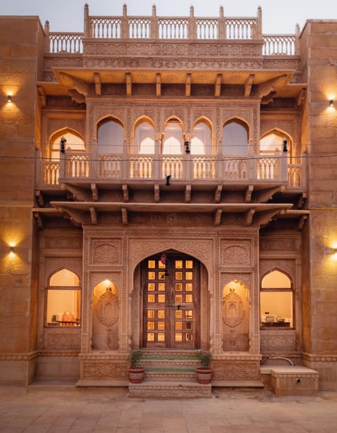 Property building, Facade/entrance