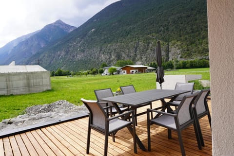Deluxefort für 10 Gäste mit eigenem Whirlpool und Fasssauna Apartment in Tyrol