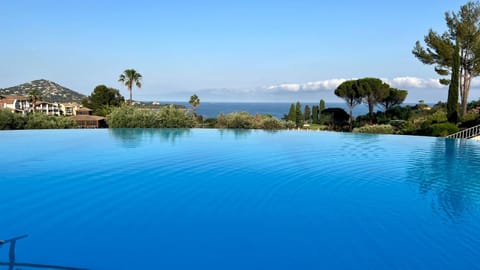 Sea view, Swimming pool