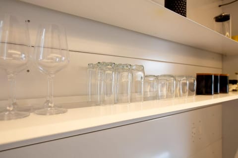 Kitchen or kitchenette, Food and drinks, Drinks