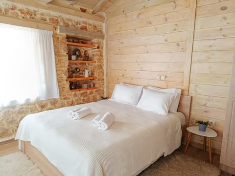 Agios Ioannis Stone Cottage with Private Heated Pool & Hydro-massage House in Argolis, Greece