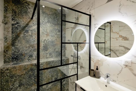 Le Petit Collégiale Saint André Apartment in Chartres